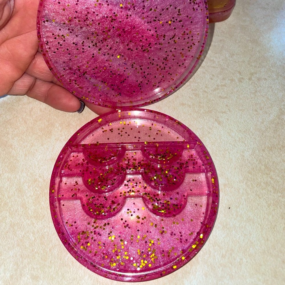 Handmade Resin eyelash holder